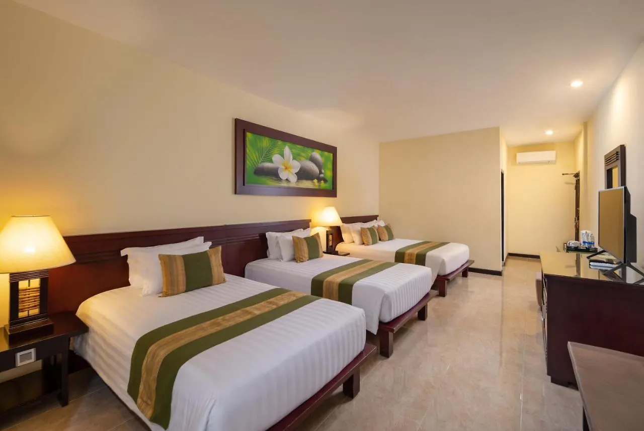 Adi Dharma Hotel Kuta Кута 4*,